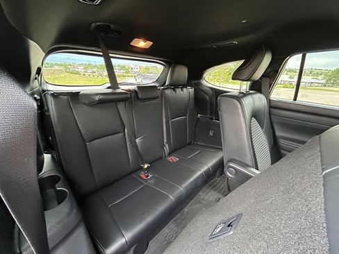 Used 2022 Toyota Highlander XSE FWD image 31