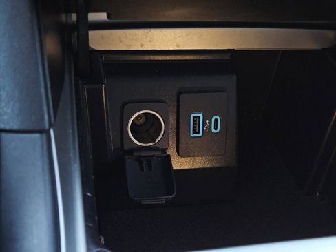 Used 2022 Ford Explorer XLT w/ Class IV Trailer Tow Package image 24