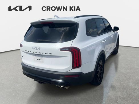 Certified 2022 Kia Telluride EX w/ EX Premium Package AWD/4WD image 3
