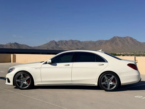 Used 2017 Mercedes-Benz S 63 AMG 4MATIC Sedan image 4