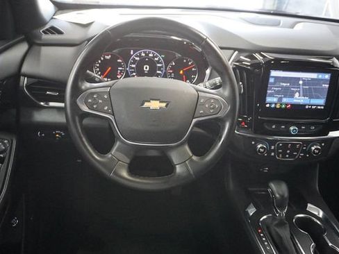Used 2023 Chevrolet Traverse High Country image 13