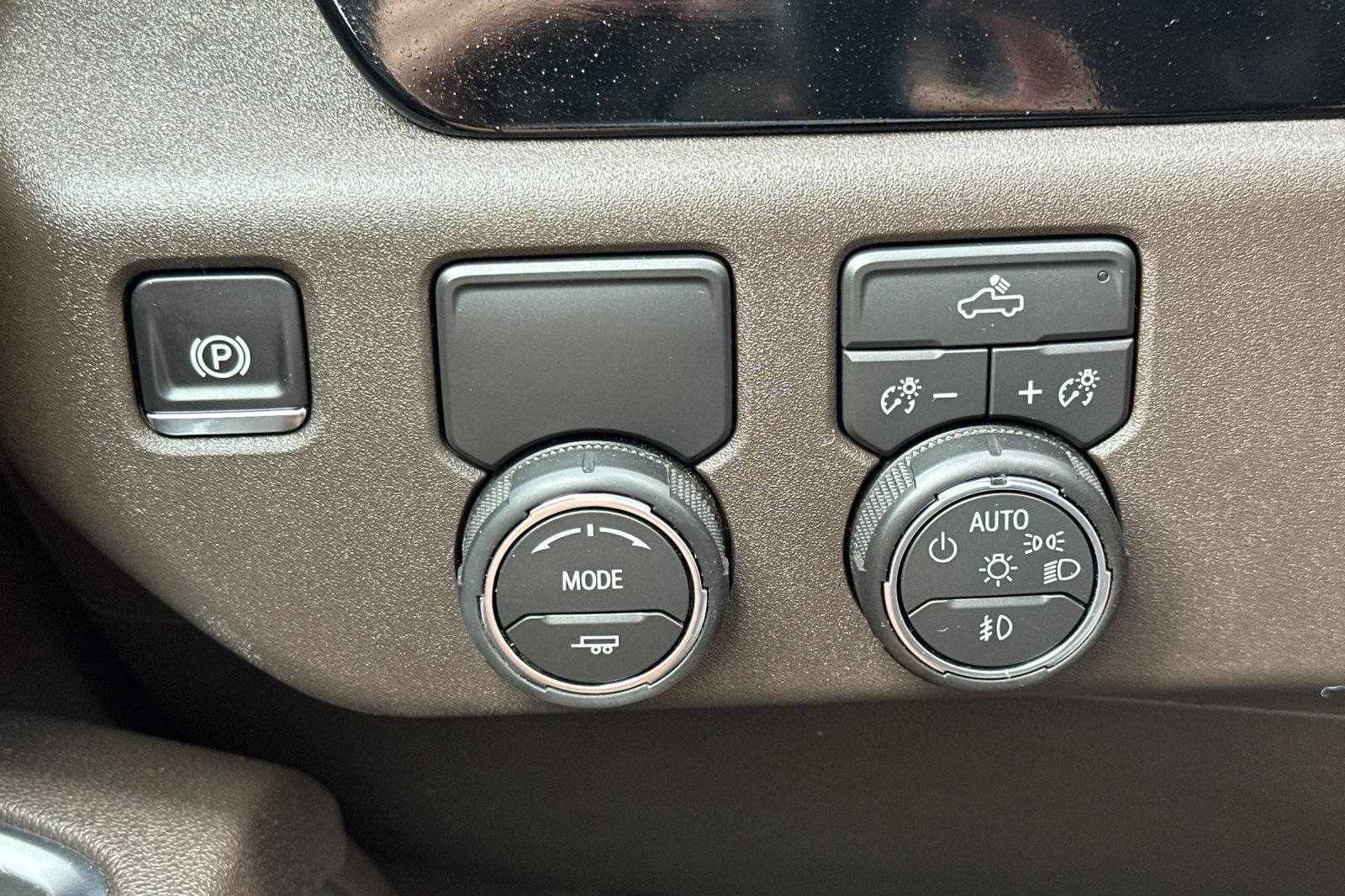 Used 2026 Chevrolet Silverado 1500 RST RWD image 39