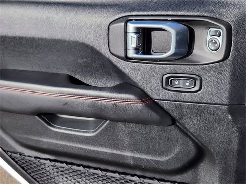 Used 2019 Jeep Wrangler Unlimited Rubicon image 6