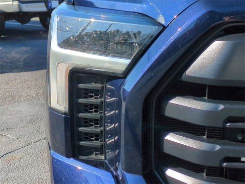 Used 2022 Toyota Tundra SR5 image 9