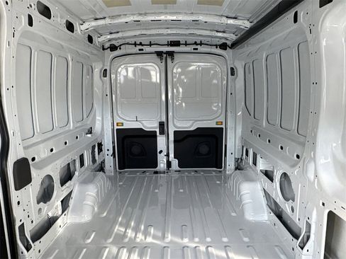 New 2026 Ford Transit 250 148 Medium Roof image 22