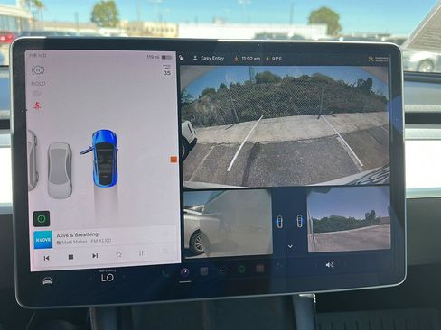 Used 2021 Tesla Model Y Long Range AWD/4WD image 8