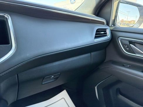 Used 2021 GMC Yukon SLE image 24