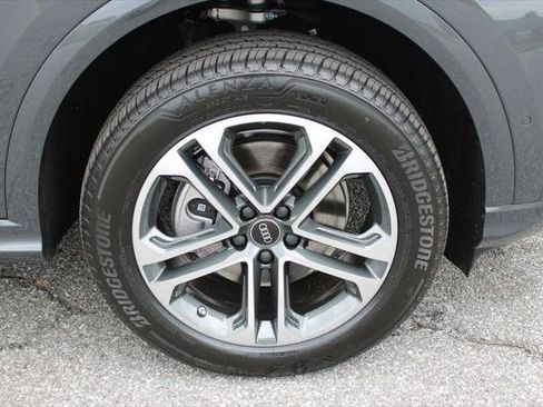 Certified 2025 Audi Q5 Premium Plus w/ Premium Plus AWD/4WD image 35