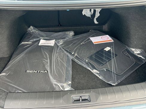 New 2026 Nissan Sentra SR w/ SR Premium Package FWD image 33