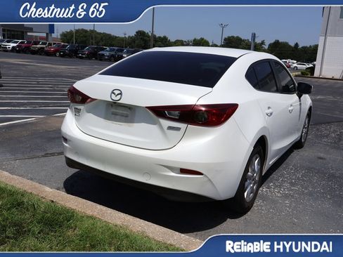 Used 2016 MAZDA MAZDA3 i Sport w/ Preferred Equipment Package FWD image 22