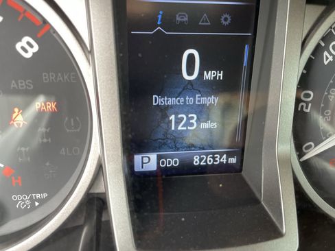 Used 2023 Toyota Tacoma SR5 RWD image 30