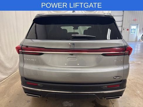 Used 2025 Buick Enclave Preferred image 5