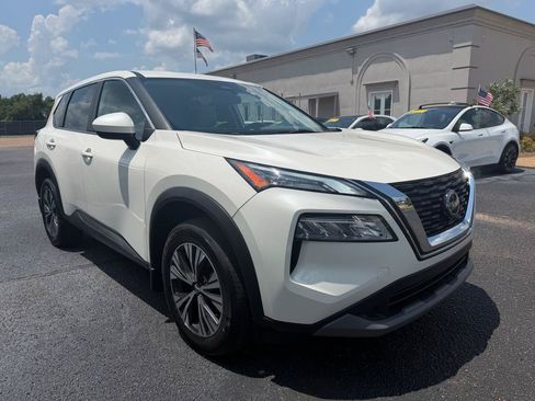 Used 2023 Nissan Rogue SV AWD/4WD image 4
