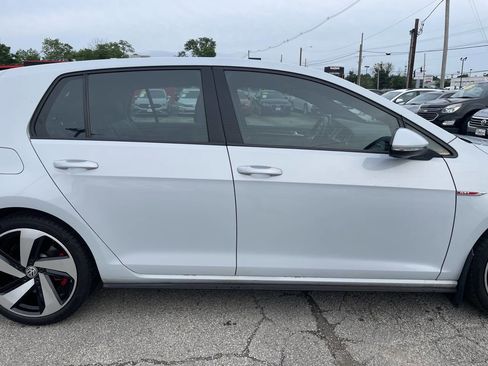 Used 2019 Volkswagen Golf 4-Door FWD image 4