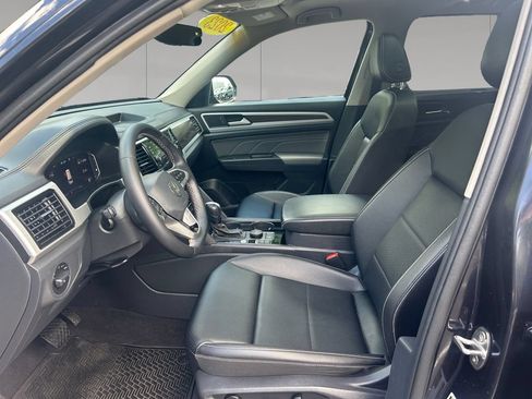 Used 2023 Volkswagen Atlas SE AWD/4WD image 10
