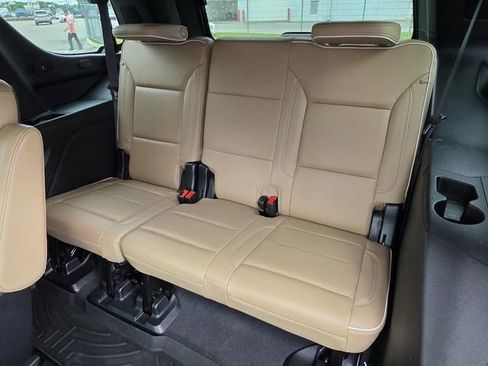 Used 2023 Chevrolet Tahoe Premier RWD image 15