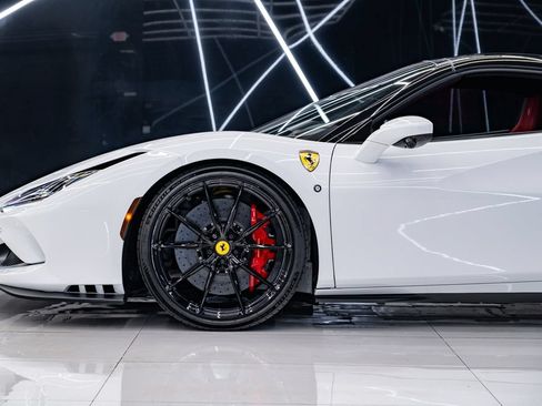 Used 2023 Ferrari F8 Tributo RWD image 11