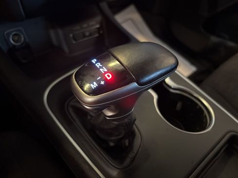 Used 2020 Dodge Durango SXT image 33