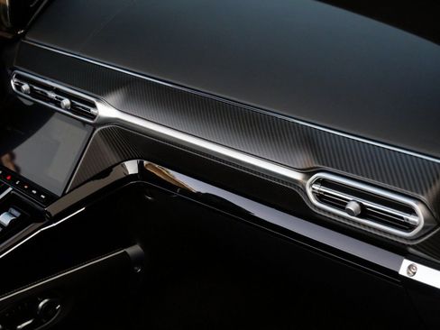 New 2026 Aston Martin V8 Vantage Coupe image 23