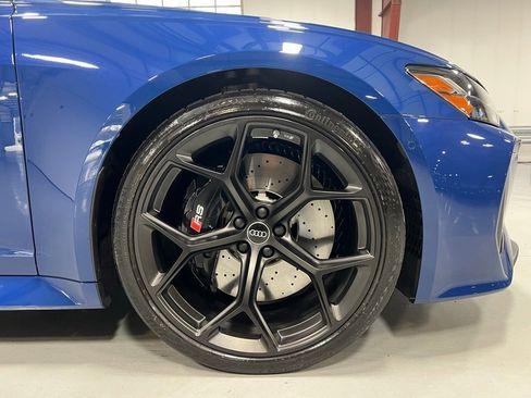 Used 2025 Audi RS 6 performance image 16