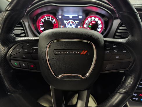 Used 2021 Dodge Challenger R/T w/ Plus Package image 9