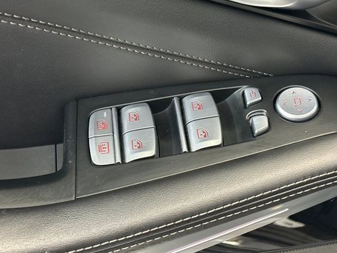 Certified 2025 BMW X7 M60i AWD/4WD image 13