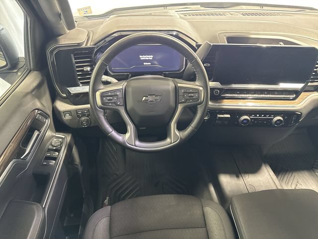 Used 2024 Chevrolet Silverado 1500 RST AWD/4WD image 14
