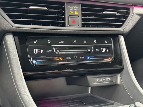 Certified 2026 Volkswagen Jetta GLI Autobahn image 24