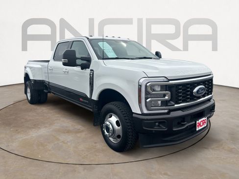Used 2024 Ford F350 King Ranch w/ FX4 Off-Road Package image 4
