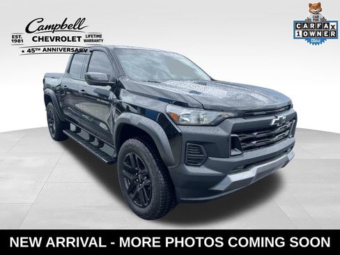 Used 2025 Chevrolet Colorado Trail Boss AWD/4WD image 12