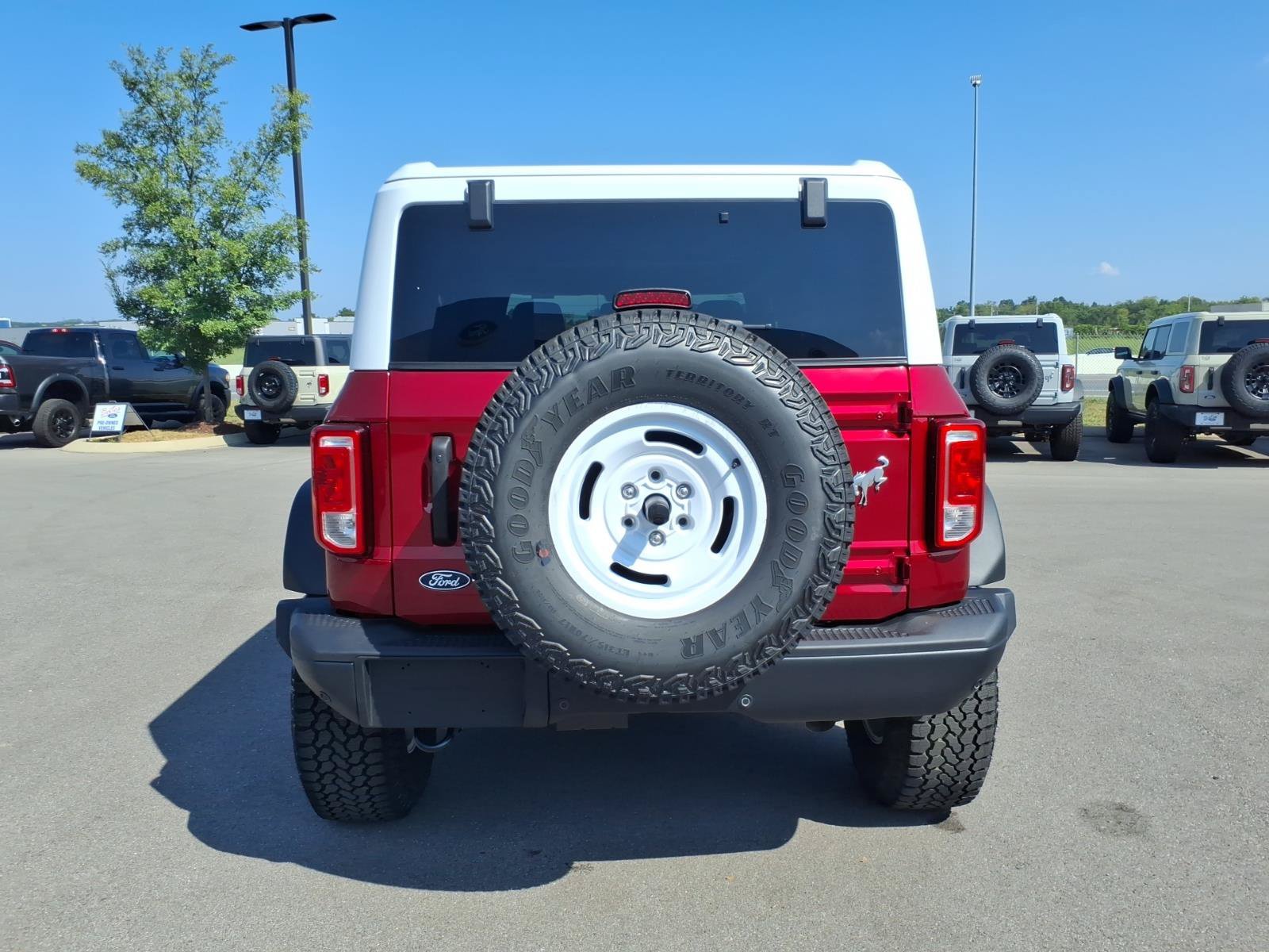 New 2026 Ford Bronco Heritage Edition AWD/4WD image 4