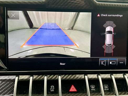 Used 2022 Lamborghini Urus AWD/4WD image 15