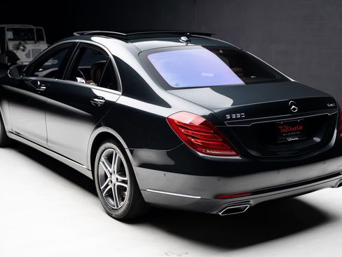 Used 2016 Mercedes-Benz S 550 4MATIC Sedan image 23