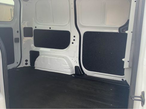 Used 2015 Nissan NV200 SV w/ Technology Package FWD image 23