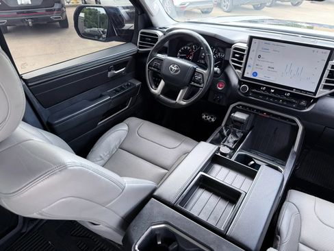 Used 2022 Toyota Tundra SR5 RWD image 9