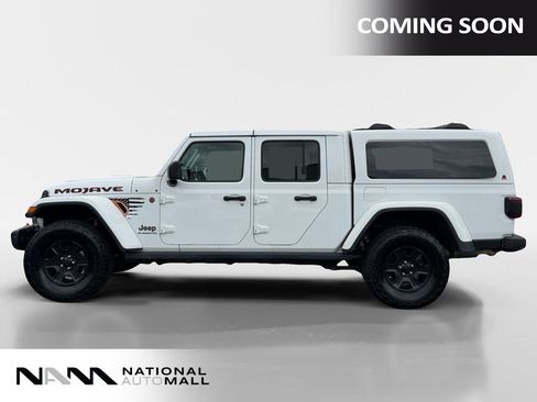 Used 2021 Jeep Gladiator Mojave AWD/4WD image 2