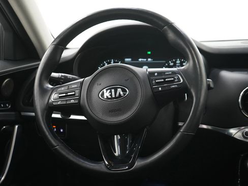 Used 2018 Kia Stinger Premium AWD/4WD image 15