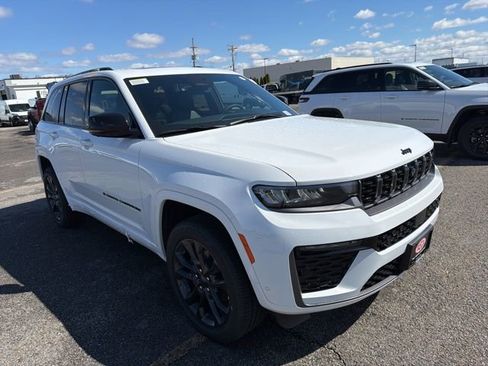 New 2026 Jeep Grand Cherokee Limited Reserve image 1