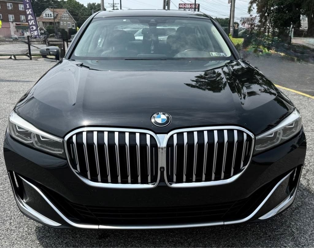 Used 2022 BMW 740i RWD image 6