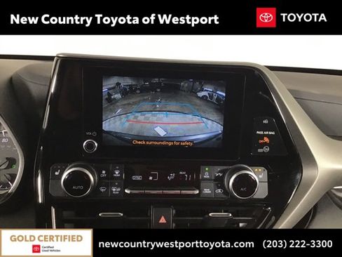 Certified 2023 Toyota Highlander XLE image 17
