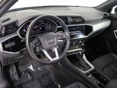 Used 2022 Audi Q3 2.0T Premium w/ Convenience Package image 7