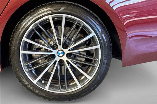 Used 2023 BMW 540i w/ Premium Package RWD image 30