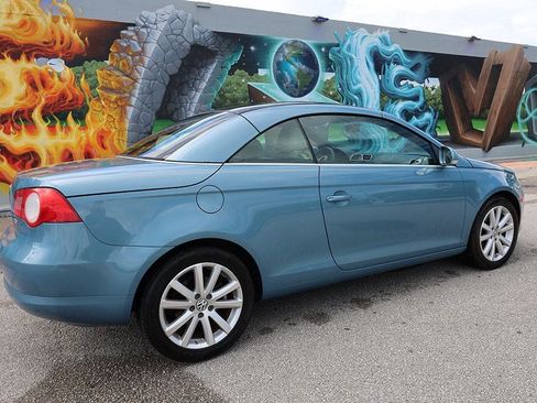 Used 2008 Volkswagen Eos 2.0T FWD image 19
