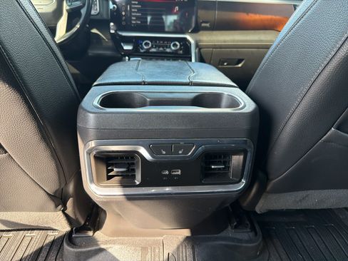 Used 2023 GMC Sierra 1500 Denali w/ Denali Reserve Package AWD/4WD image 16