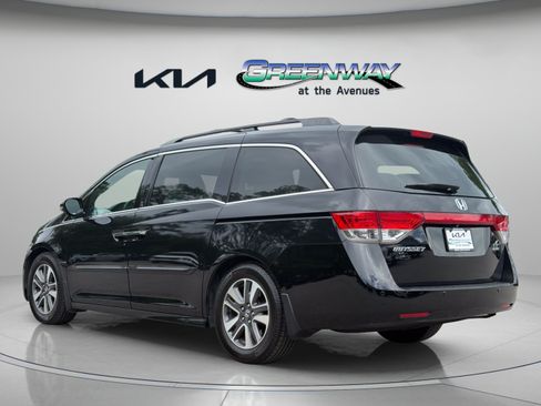 Used 2014 Honda Odyssey Touring Elite image 4