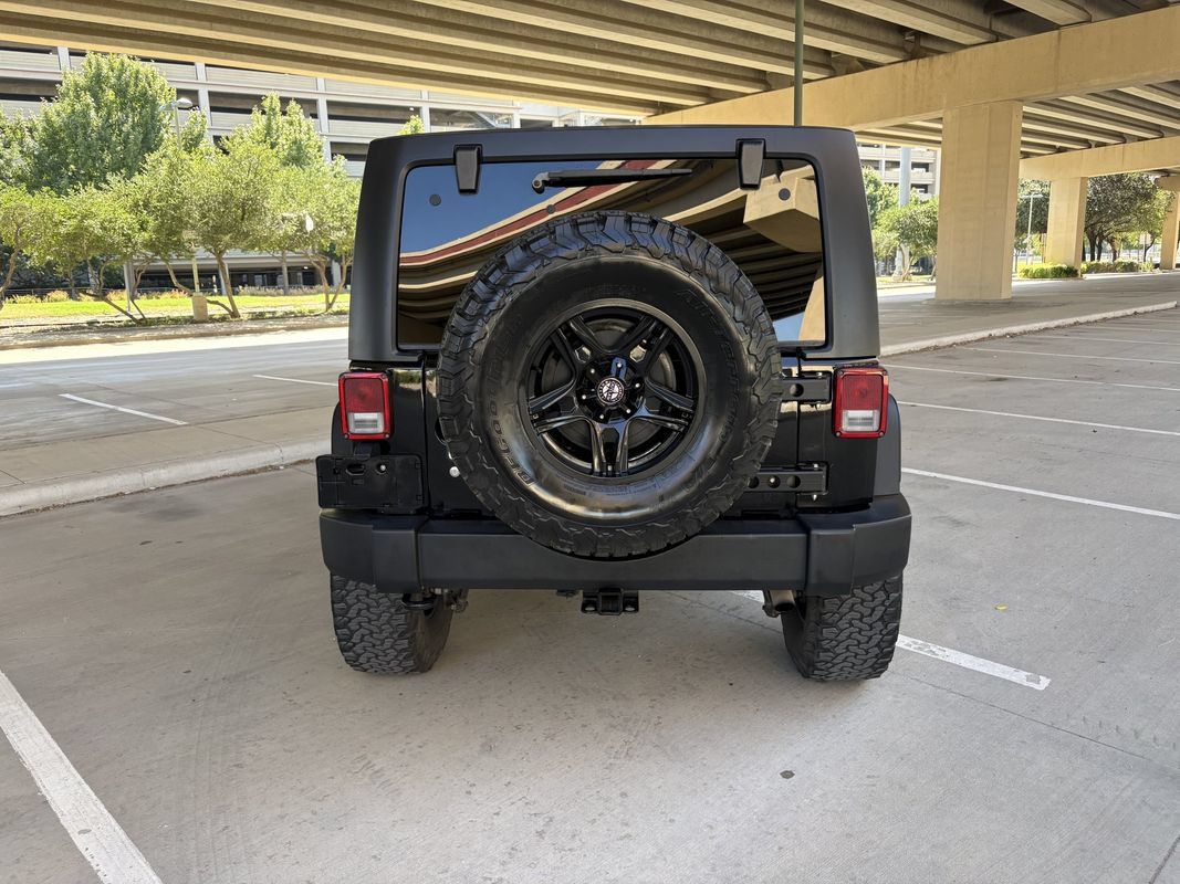 Used 2017 Jeep Wrangler Unlimited Sport w/ Quick Order Package 24S AWD/4WD image 6
