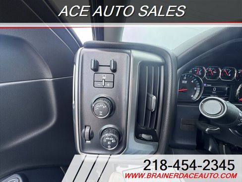 Used 2018 Chevrolet Silverado 1500 LT w/ All Star Edition image 15