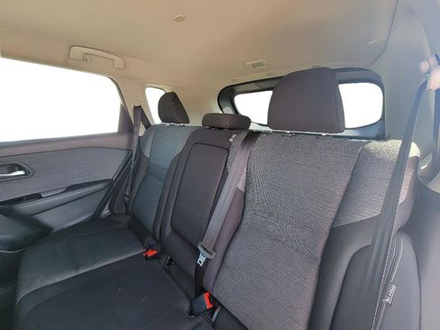 Used 2022 Nissan Rogue SV AWD/4WD image 25