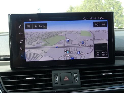 Used 2025 Audi Q5 e Premium Plus w/ Premium Plus Package image 8