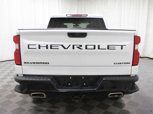 Used 2021 Chevrolet Silverado 1500 Custom Trail Boss w/ LPO, Dark Essentials Package image 24